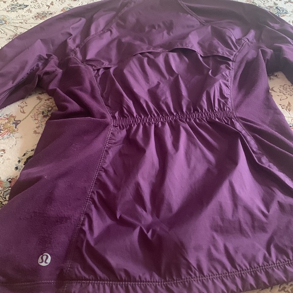 Lululemon jacket - Picture 13 of 17